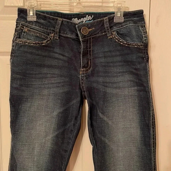 Wrangler Bootcut Jeans Stitch Detail Western Cowgirl Zip Fly 7/8 30” Inseam - Picture 2 of 9